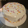Load image into Gallery viewer, Oat Carrot Signature Pup Cake
